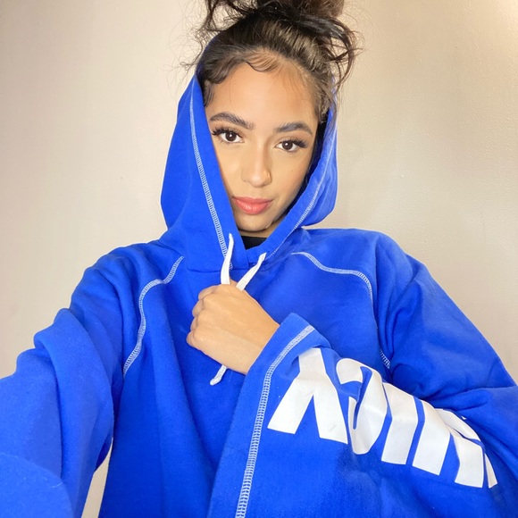 JUICY COUTURE CROPPED SWEATER - Picture 5 of 6